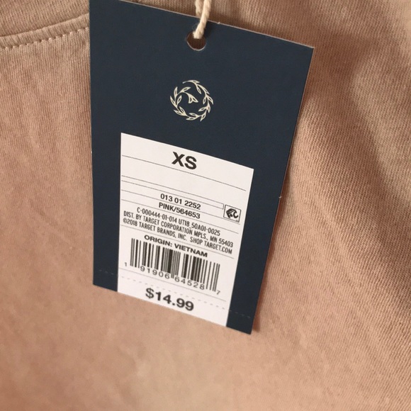 Universal Thread - Picture 3 of 5